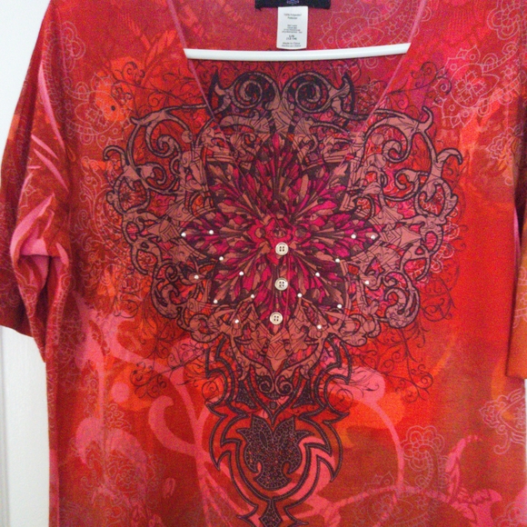 Fiery Red Graphic Tunic with Embellished Details - Picture 4 of 7
